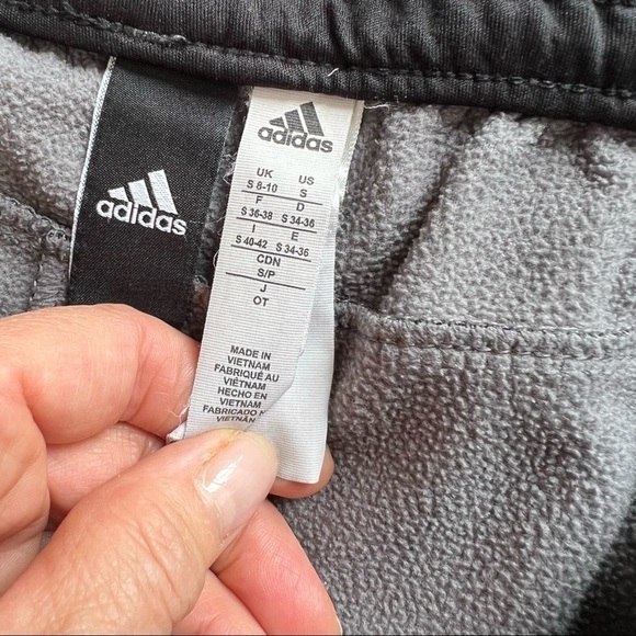 Adidas woman’s pants - Picture 3 of 7